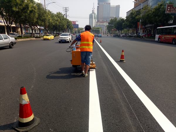 道路标线